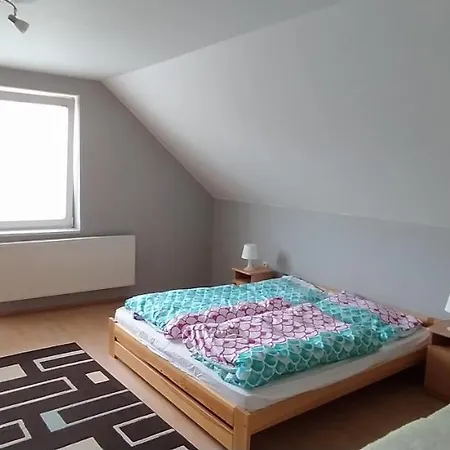 Stano * Lipótszentmiklós